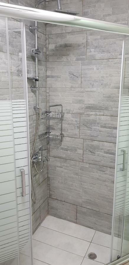 City's Center Lux. Apt.up 6 Persons And Bbq Apartment *